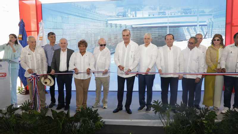 Inauguran el paso a desnivel de esq. 27 Febrero e Isabel Aguiar